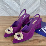 TRIANGLE HEELS
