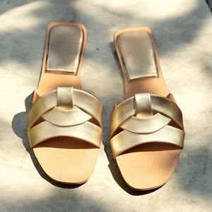 CRISS CROSS FLATS