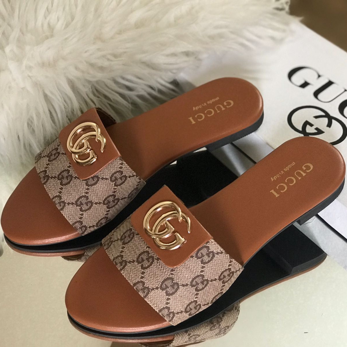 GG SIGNATURE FLATS