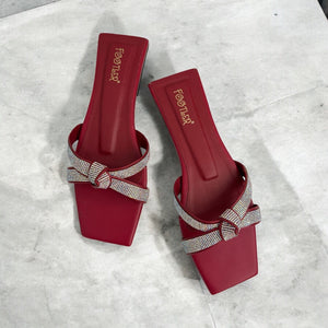 KNOTTED FLATS