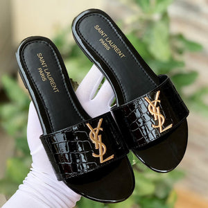 CROCODILE FLATS