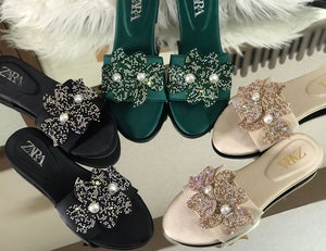 MAISH FLOWER FLATS