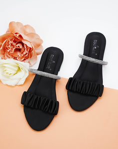 FRILL FLATS