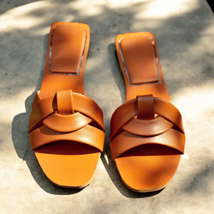 CRISS CROSS FLATS