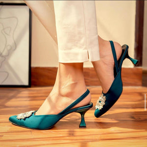 Zaara kitten heel